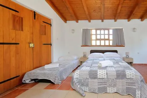 דירה ביבינייה Apartman Pjer 1